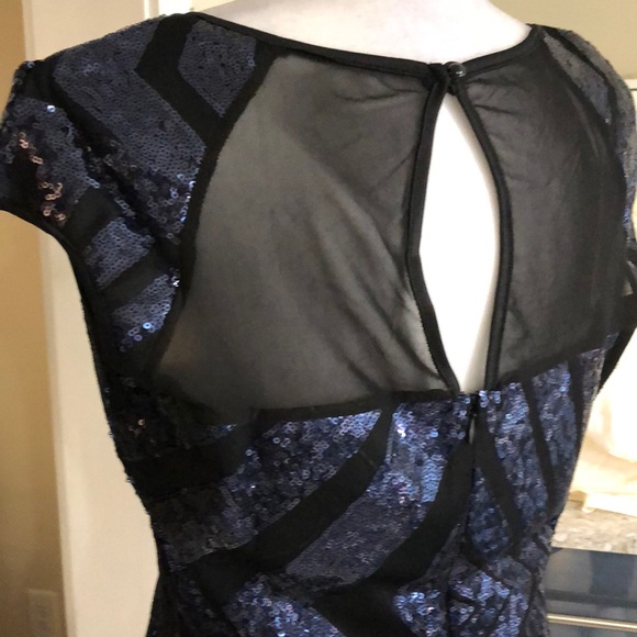 Fits 8-10 Blue sequin mesh top mini - Picture 6 of 7